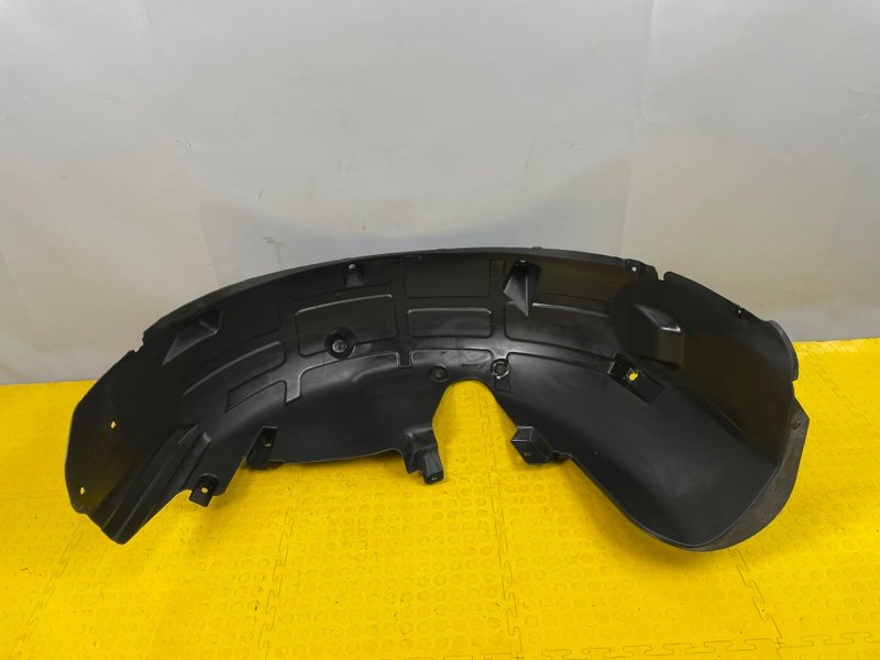 Подкрылок, 3000 рублей, Москва