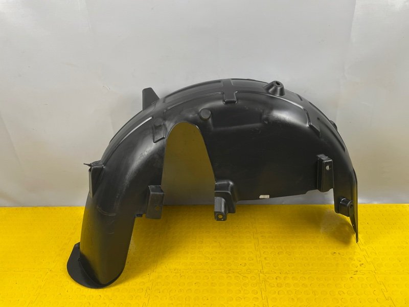 Подкрылок, 3000 рублей, Москва