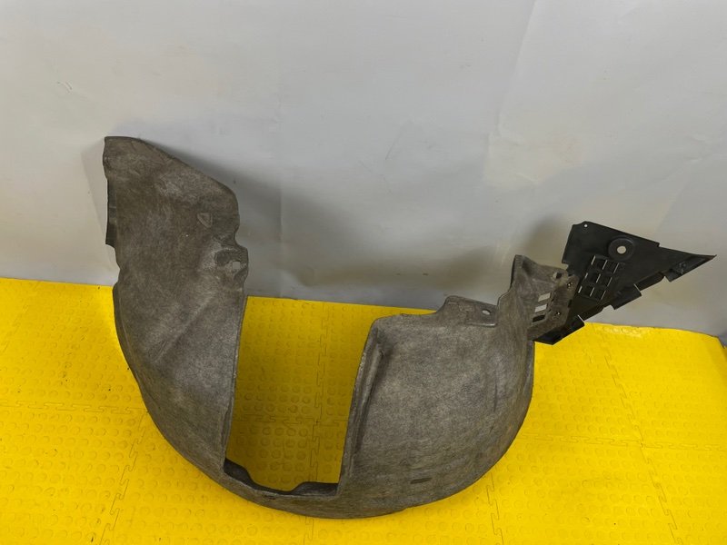 Подкрылок, 2500 рублей, Москва