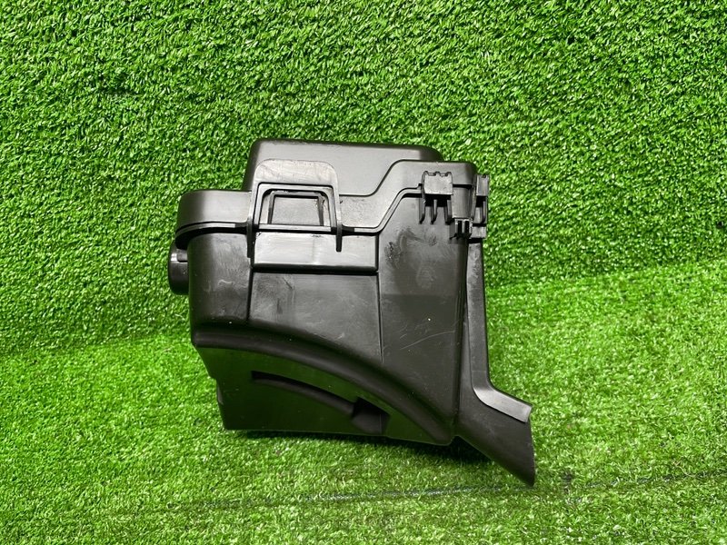 Корпус блока предохранителей, 2000 рублей, Москва