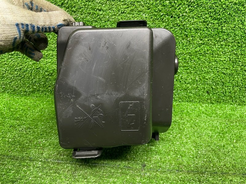 Корпус блока предохранителей, 2000 рублей, Москва