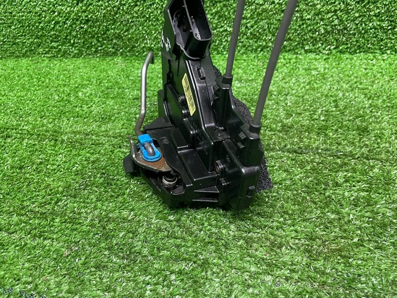 Замок двери задней правой, 6000 рублей, Москва