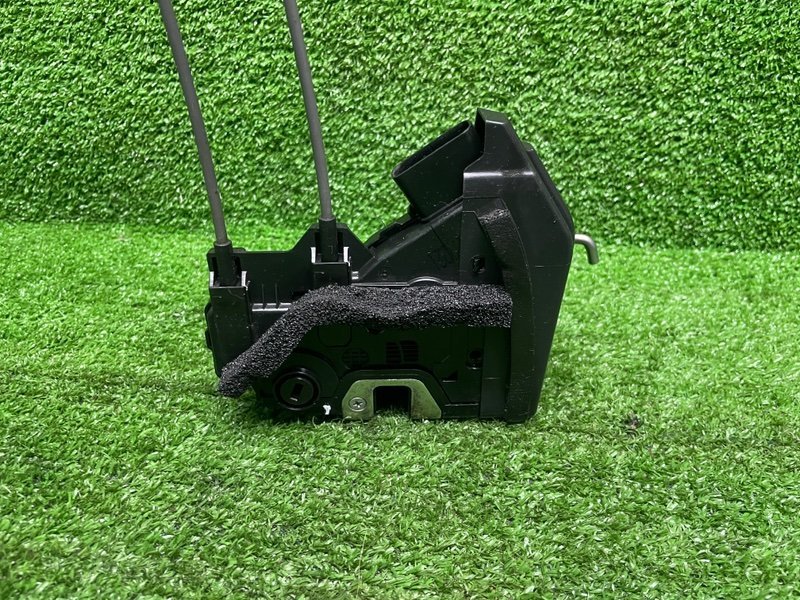 Замок двери задней правой, 6000 рублей, Москва