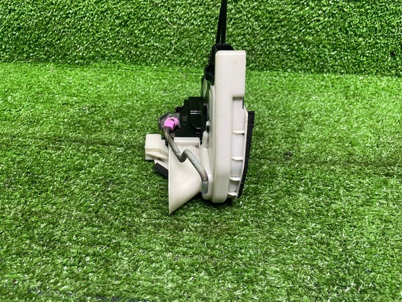 Замок двери передней левой, 7000 рублей, Москва