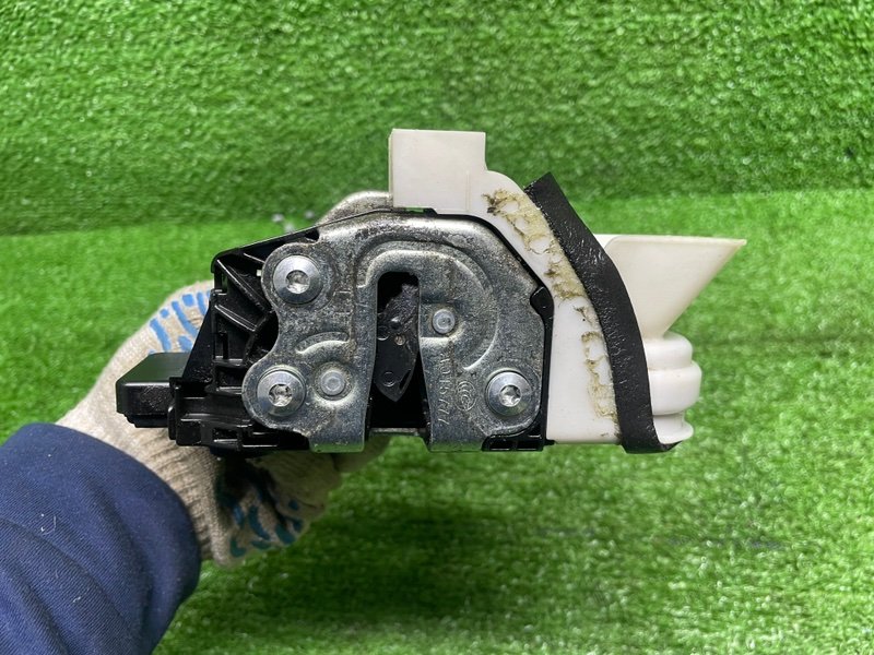 Замок двери передней левой, 7000 рублей, Москва