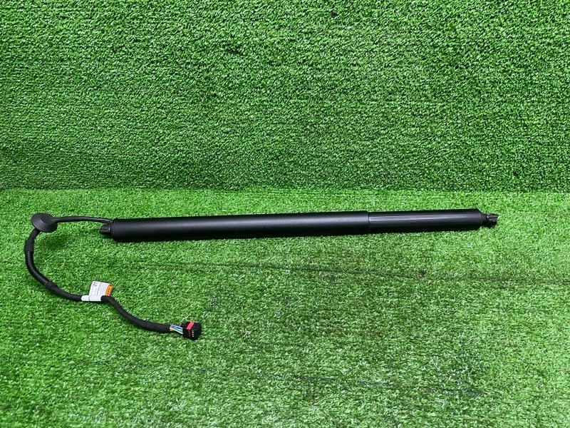 Амортизатор двери багажника, 8000 рублей, Москва