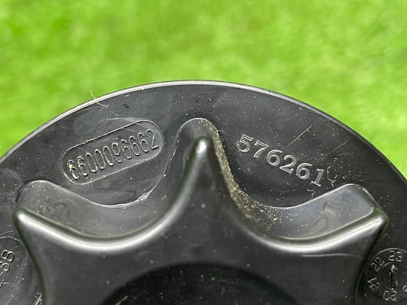 Болт крепления запасного колеса, 1000 рублей, Москва