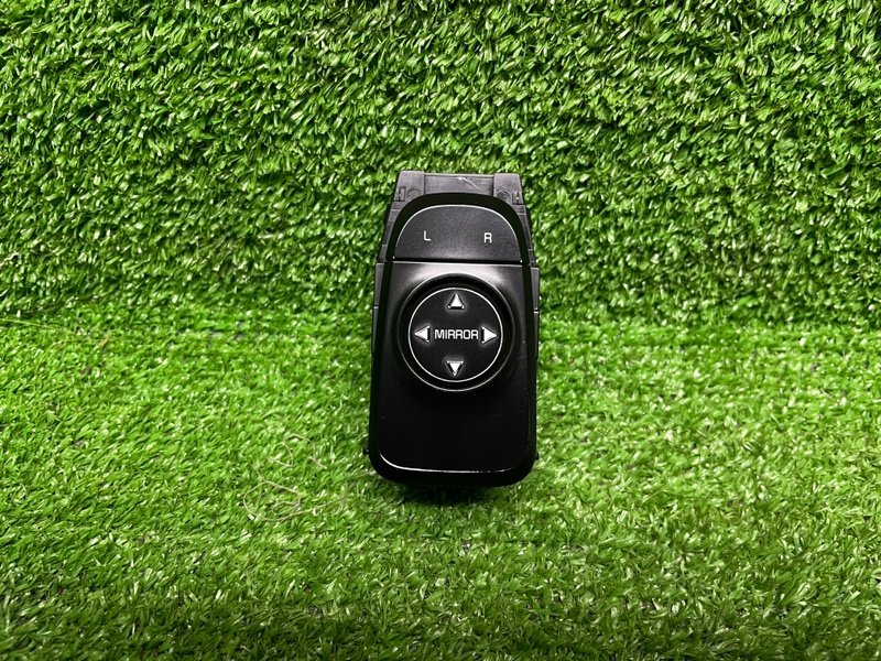 Блок управления зеркалами, 1000 рублей, Москва