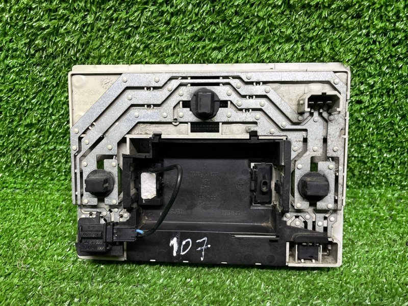 Плафон салонный, 1000 рублей, Москва