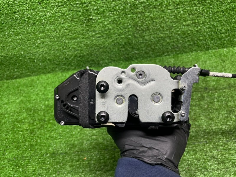 Замок двери передней правой, 5000 рублей, Москва