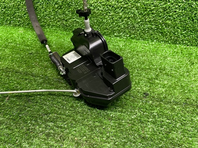 Замок двери передней левой, 7000 рублей, Москва