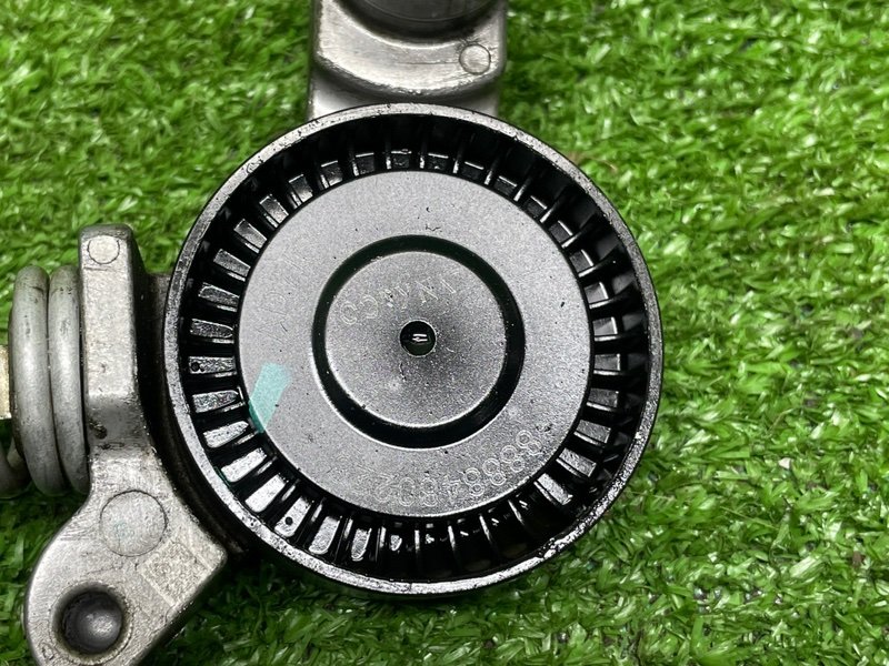 Ролик-натяжитель, 2000 рублей, Москва