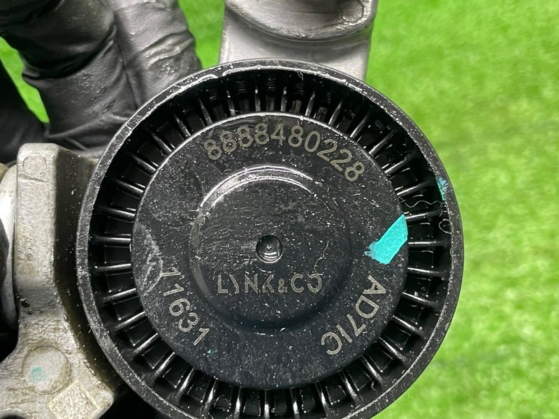 Ролик-натяжитель, 2000 рублей, Москва