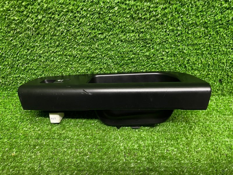 Кнопка стеклоподъемника, 500 рублей, Москва