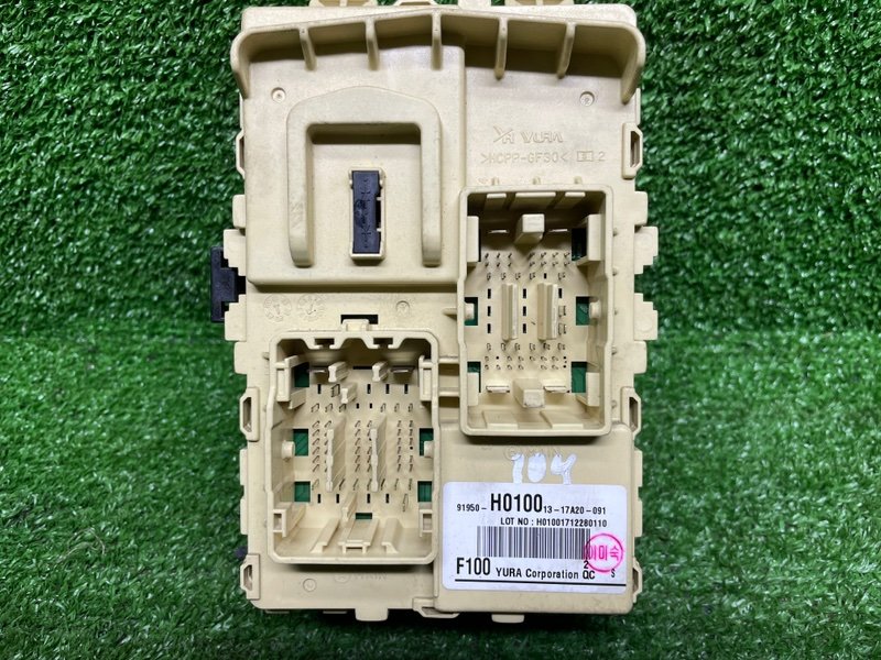 Блок предохранителей салонный, 3500 рублей, Москва