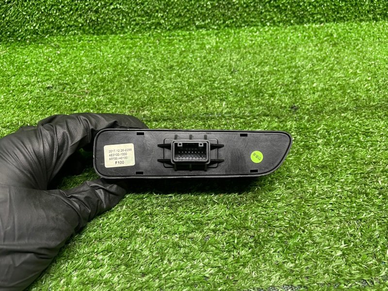 Блок кнопок, 1000 рублей, Москва