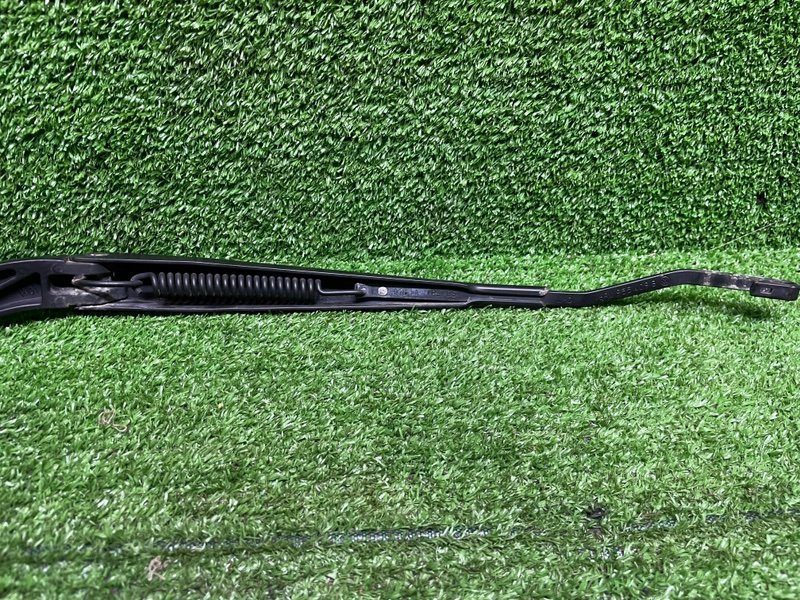 Поводок стеклоочистителя передний, 3000 рублей, Москва