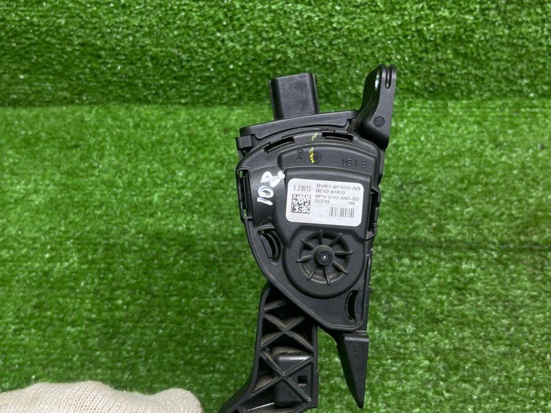 Педаль газа, 900 рублей, Москва