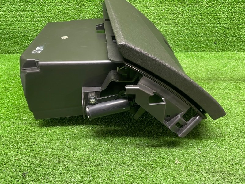 Бардачок, 1000 рублей, Москва