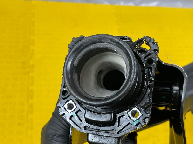 Горловина топливного бака, 1500 рублей, Москва