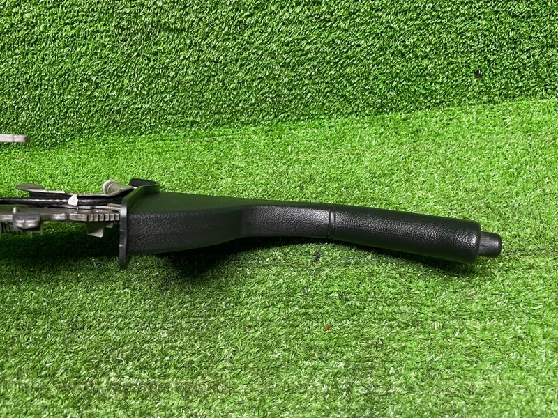 Рычаг стояночного тормоза, 1000 рублей, Москва