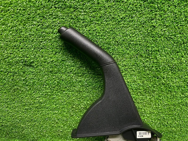 Рычаг стояночного тормоза, 1000 рублей, Москва