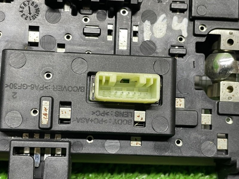 Плафон салонный, 1000 рублей, Москва