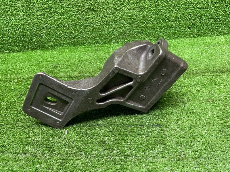 Кронштейн опоры двигателя, 500 рублей, Москва