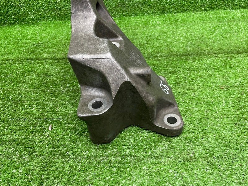 Кронштейн опоры двигателя, 500 рублей, Москва