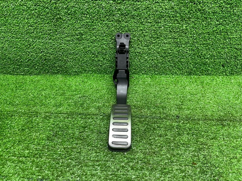 Педаль газа, 1500 рублей, Москва