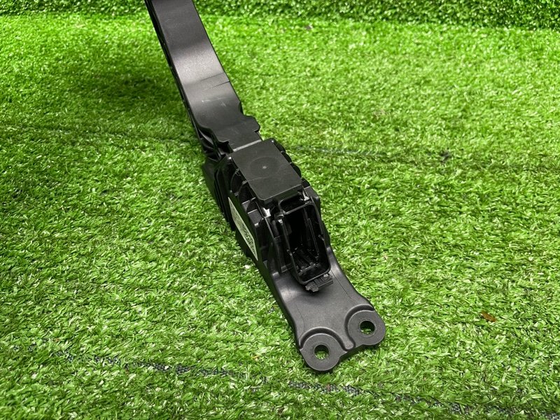 Педаль газа, 1500 рублей, Москва