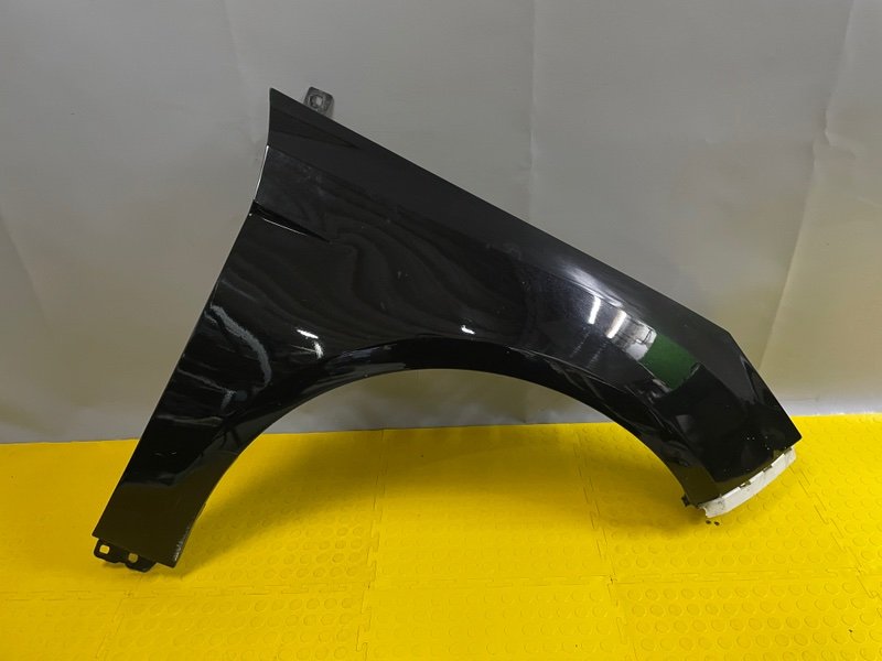 Крыло переднее правое, 6000 рублей, Москва