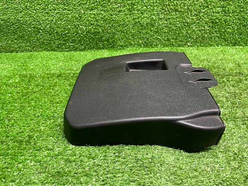 Крышка аккумулятора, 1000 рублей, Москва