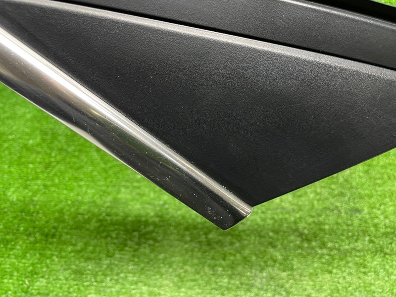 Накладка крыла, 500 рублей, Москва