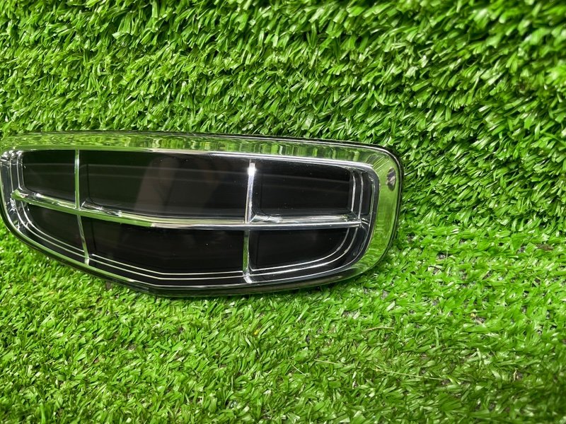 Эмблема, 2500 рублей, Москва