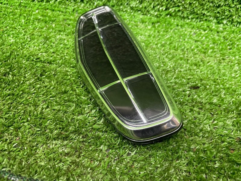 Эмблема, 2500 рублей, Москва