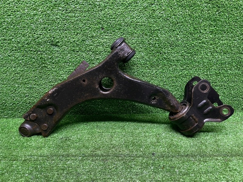 Рычаг передний правый, 2500 рублей, Москва