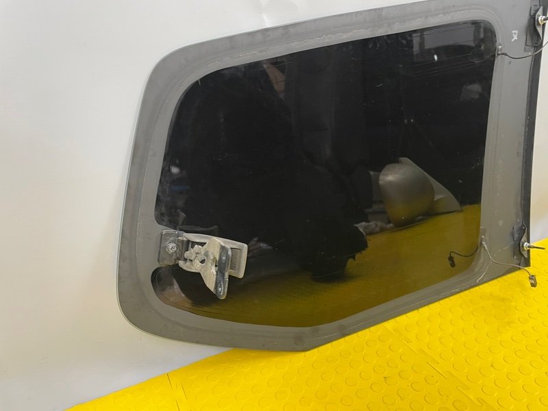 Стекло глухое зад. левое, 15000 рублей, Москва