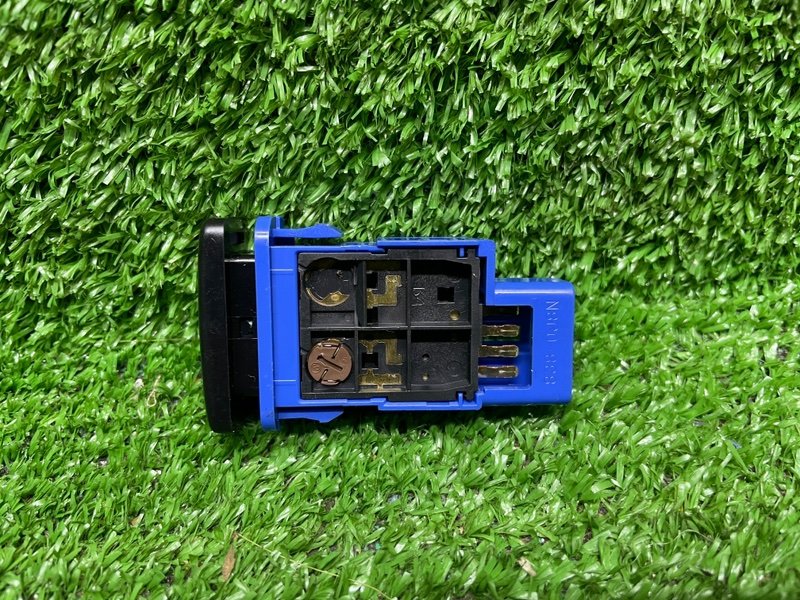 Кнопка, 500 рублей, Москва