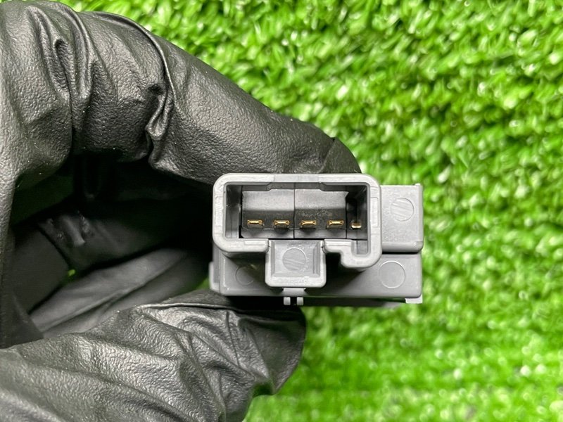 Кнопка, 1000 рублей, Москва