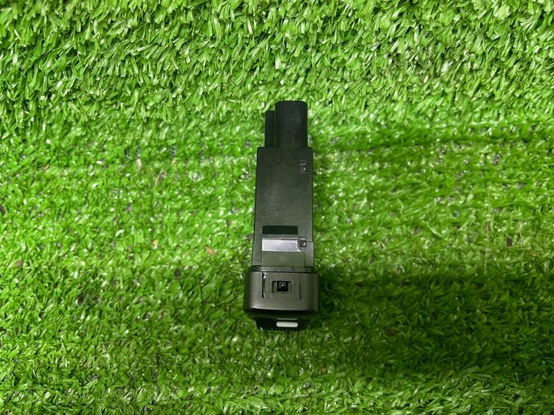 Кнопка обогрева сидений, 2500 рублей, Москва