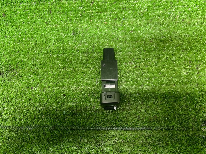 Кнопка обогрева сидений, 2500 рублей, Москва