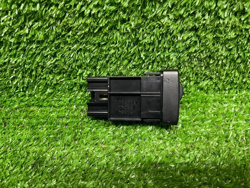 Кнопка обогрева сидений, 2500 рублей, Москва