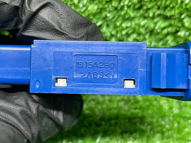 Кнопка, 2000 рублей, Москва