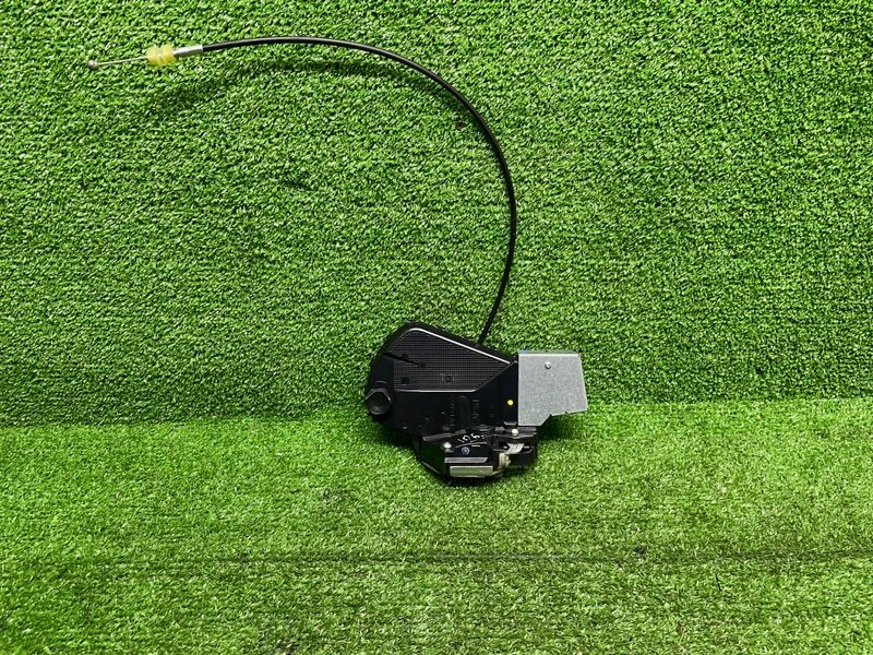 Замок двери передней правой, 3500 рублей, Москва