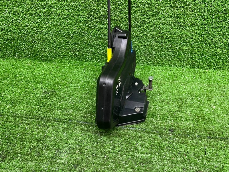 Замок двери задней правой, 2500 рублей, Москва