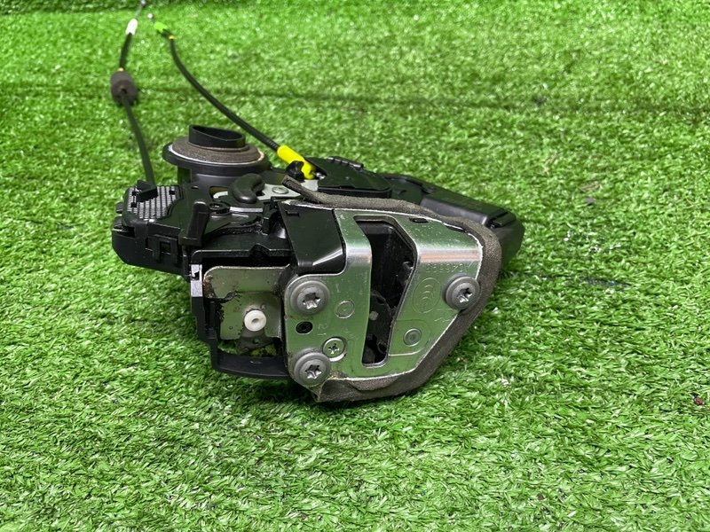 Замок двери задней правой, 2500 рублей, Москва