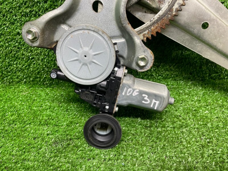 Стеклоподъемник задний, 2500 рублей, Москва