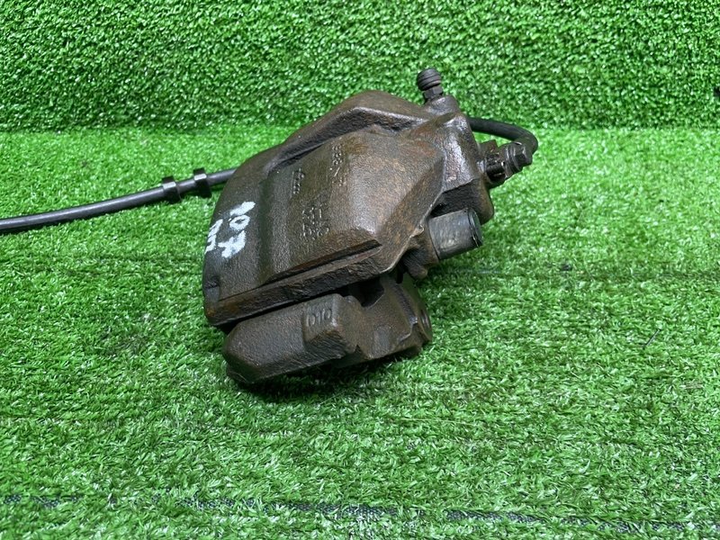 Суппорт тормозной передний правый, 1500 рублей, Москва