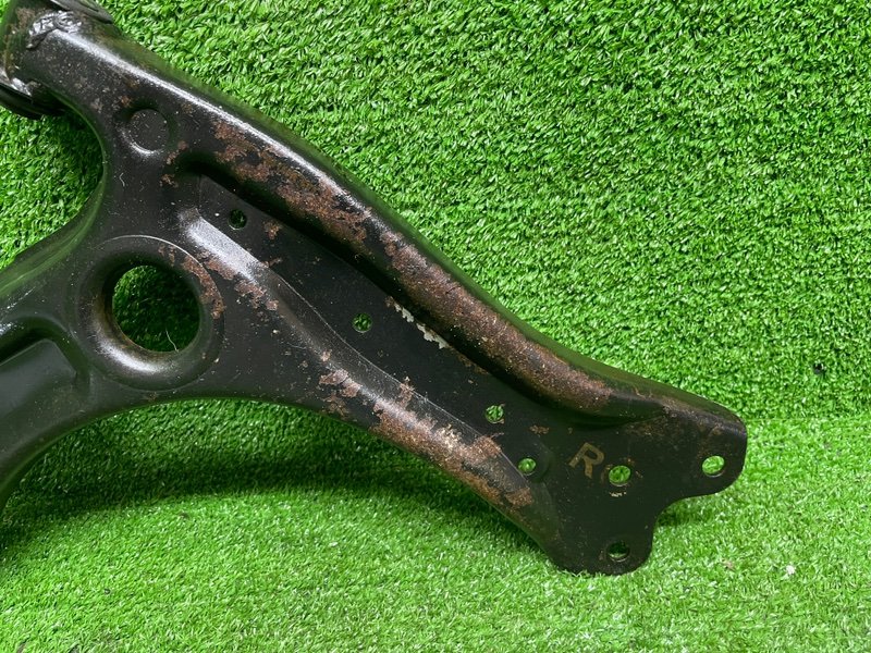 Рычаг передний правый, 1000 рублей, Москва